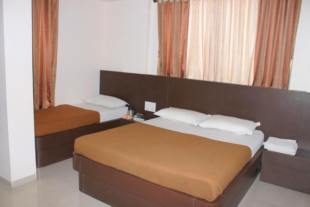 Hotel Krishna Sai Kutir Shirdi Room photo
